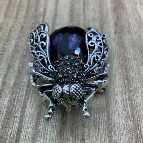 Cicada Beetle Rhinestone Victorian Style Purple Stone Brooch Pendant - Picture 4 of 7